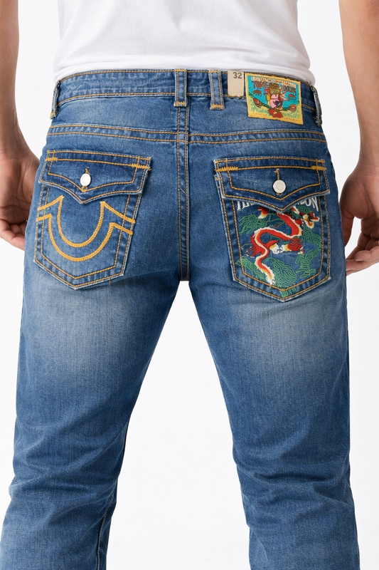 TRUE RELIGION STRAIGHT FIT JEANS