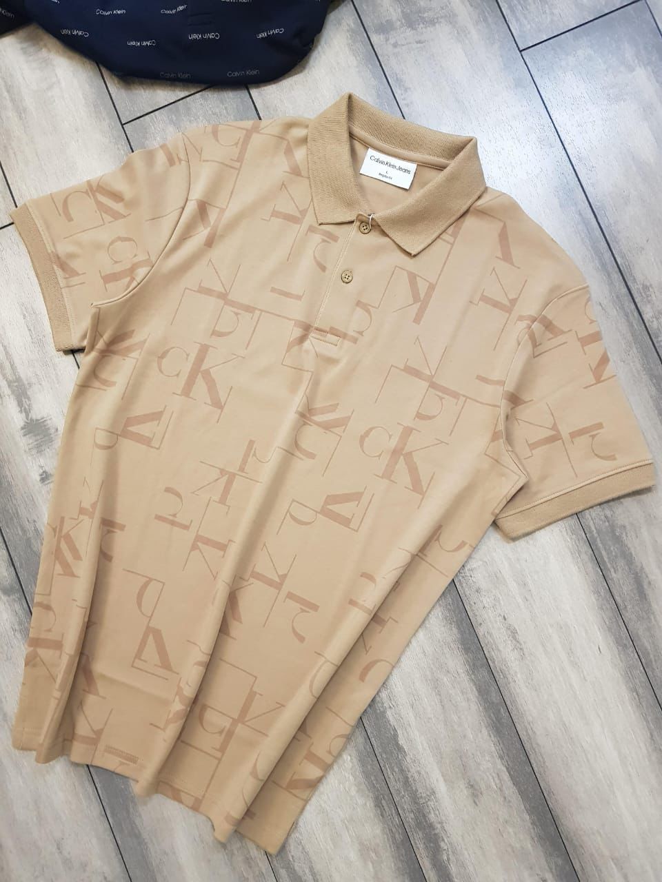 CALVIN KLEIN TSHIRT